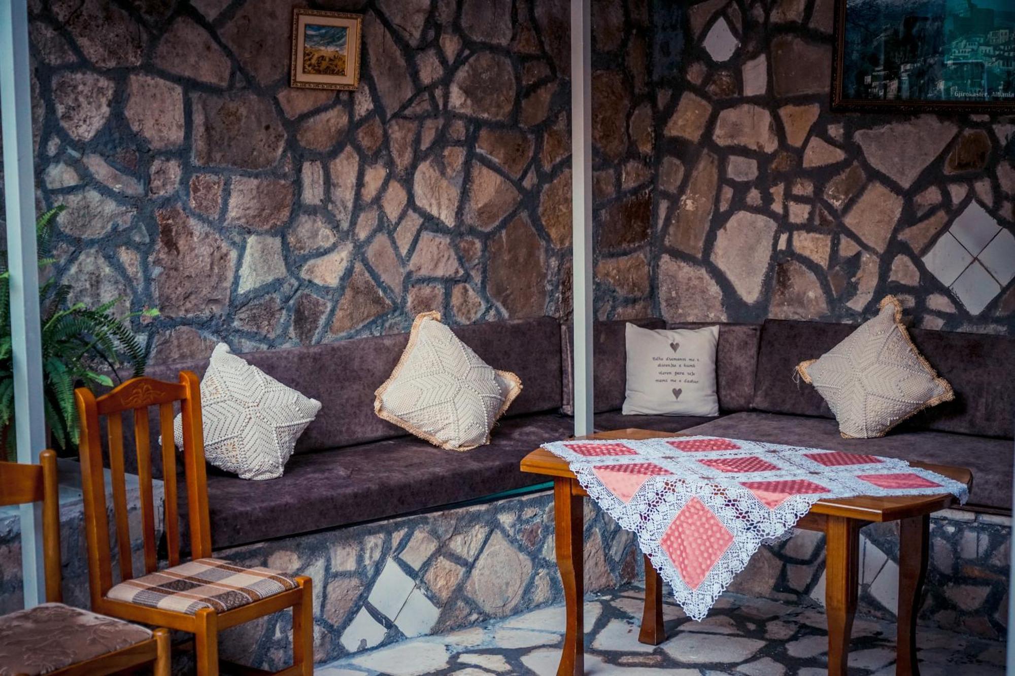 Guesthouse Arber Gjirokastër Exterior foto